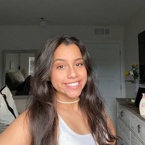 Meet your Posher, Sherlyn